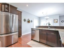 3938 Wood Avenue, Severn, ON L3V0Y9 Photo 10
