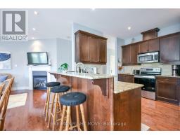 3938 Wood Avenue, Severn, ON L3V0Y9 Photo 13