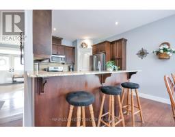 3938 Wood Avenue, Severn, ON L3V0Y9 Photo 14