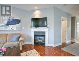 3938 Wood Avenue, Severn, ON L3V0Y9 Photo 19