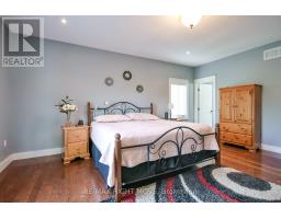 3938 Wood Avenue, Severn, ON L3V0Y9 Photo 20