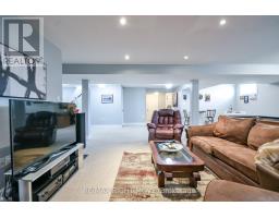 3938 Wood Avenue, Severn, ON L3V0Y9 Photo 31