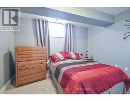 3938 Wood Avenue, Severn, ON L3V0Y9 Photo 32