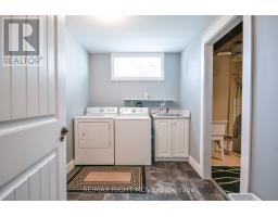 3938 Wood Avenue, Severn, ON L3V0Y9 Photo 34
