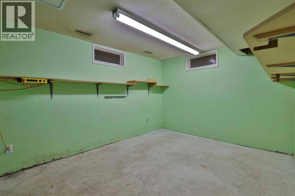5108 51 Street - Image 40