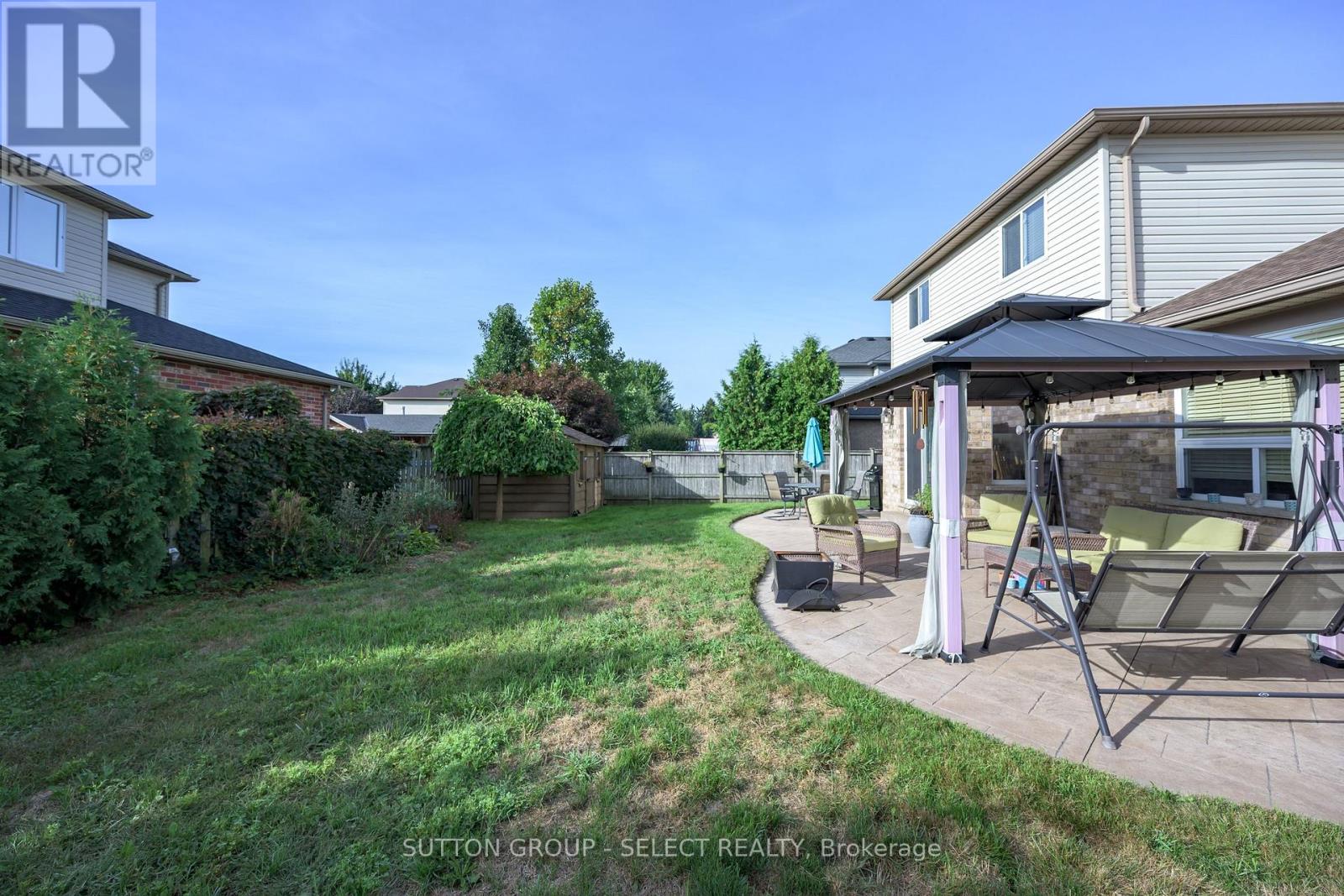 3 FIELDSTONE CRESCENT N - Image 33