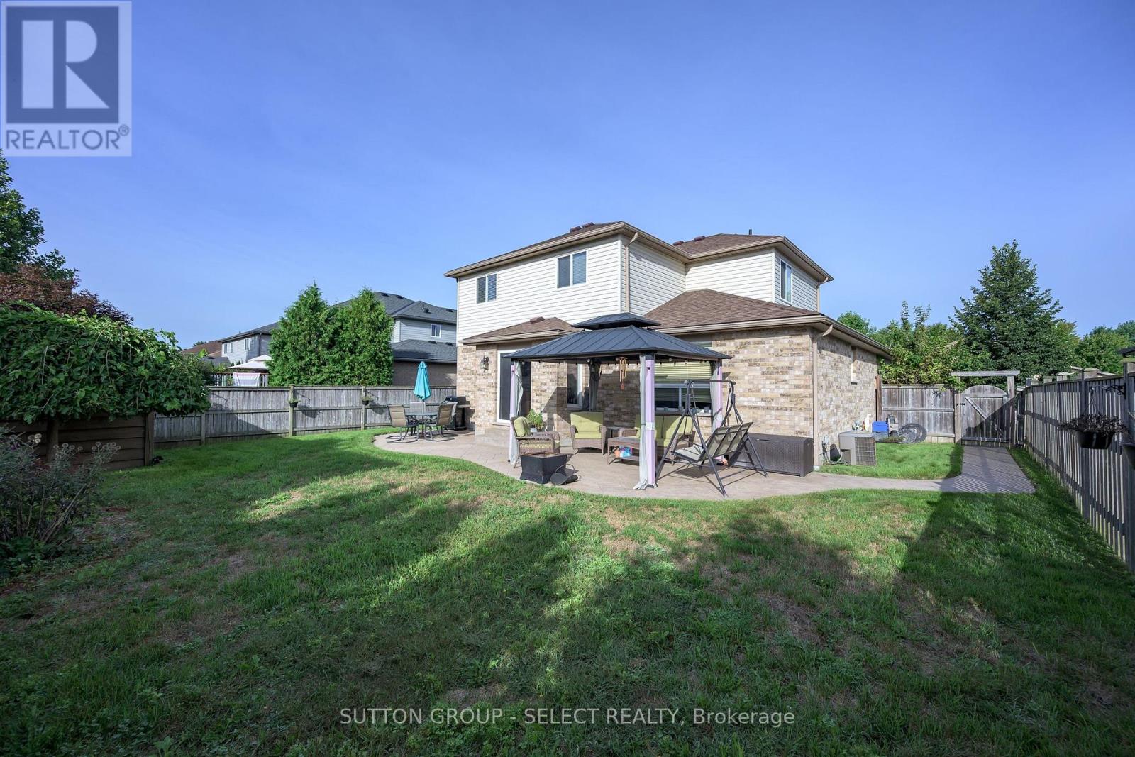 3 FIELDSTONE CRESCENT N - Image 34