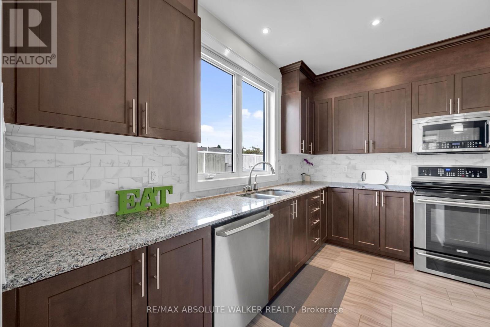 4 Bed, 3 Bath House for Sale in Ottawa – 355 NESTLETON STREET, Ottawa – MLS# X13758578 - Image 27