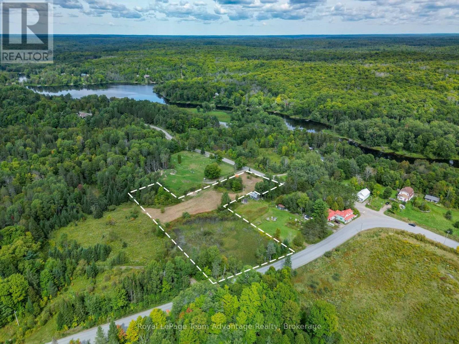 2 MAPLE ISLAND ROAD, Whitestone — photo 4