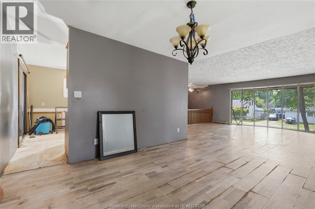 725 MAPLE AVENUE - 10