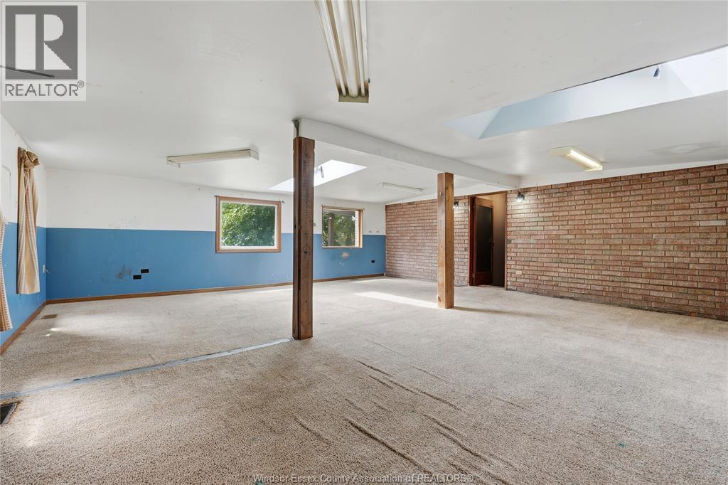 725 MAPLE AVENUE - Image 19