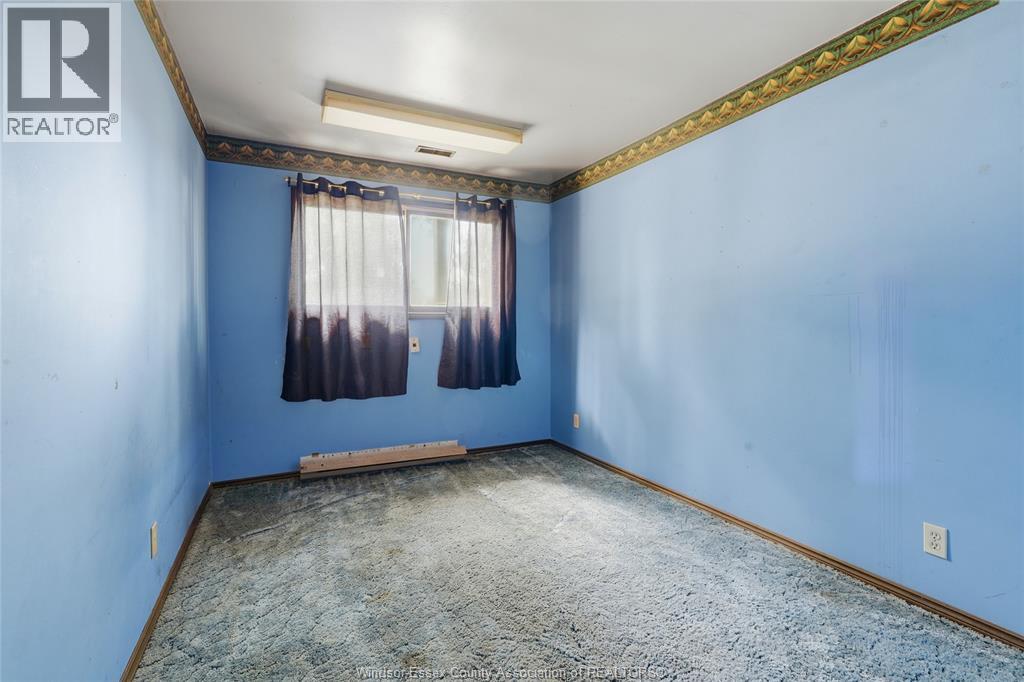 725 MAPLE AVENUE - 25