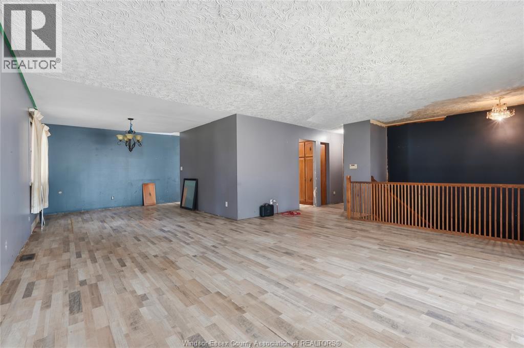725 MAPLE AVENUE - 6