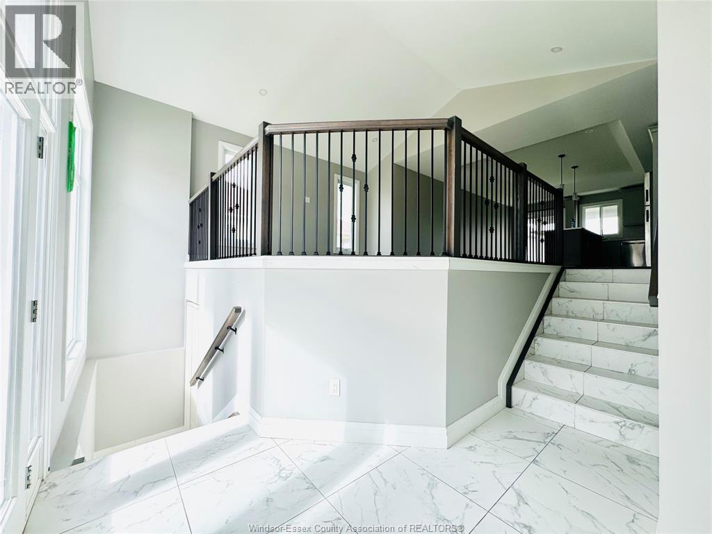 4407 BELMONT AVENUE, Comber — photo 2