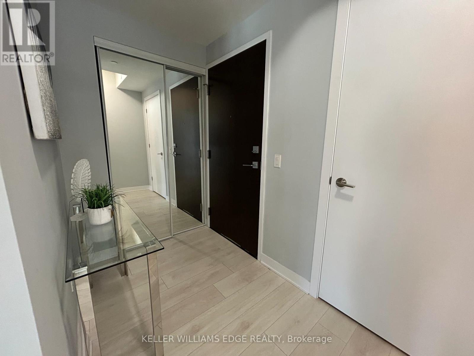 #809 2221 YONGE STREET - 3