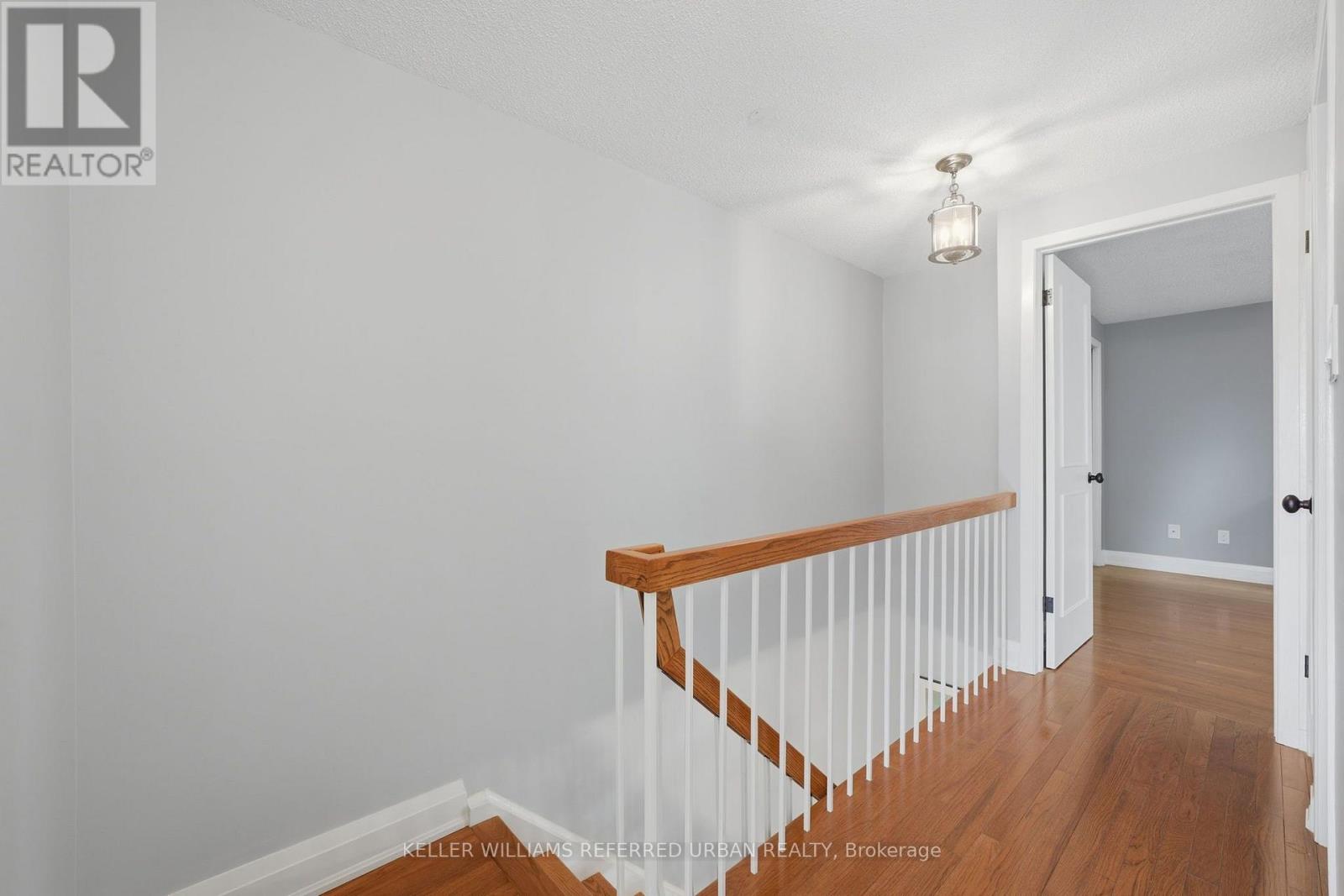 11 GYPSY ROSEWAY - 19
