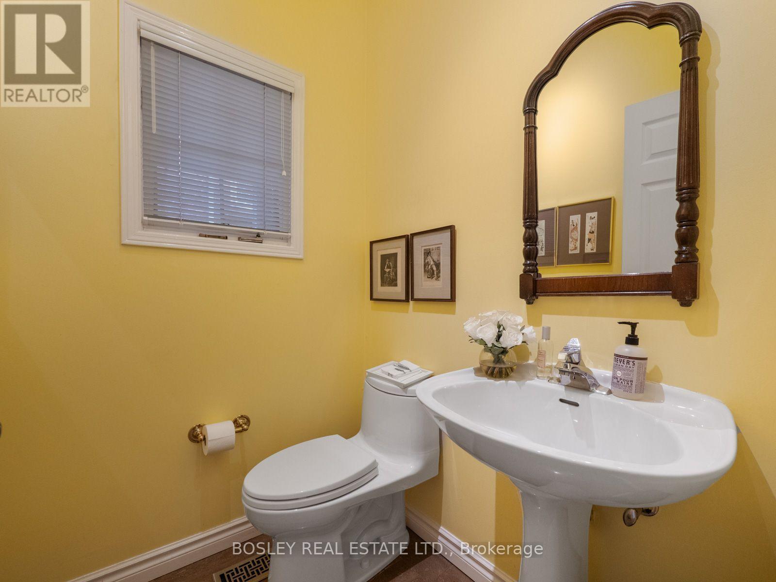 10 DE SAVERY CRESCENT - 21