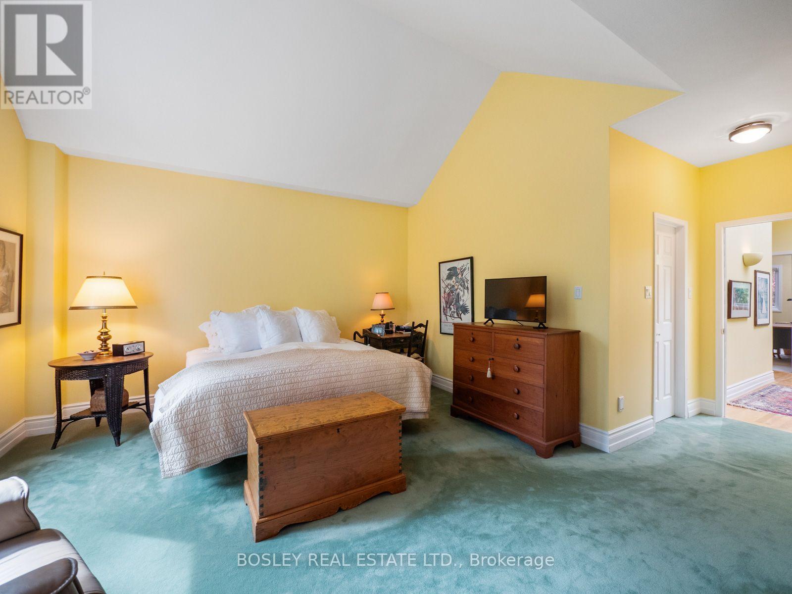 10 DE SAVERY CRESCENT - 26