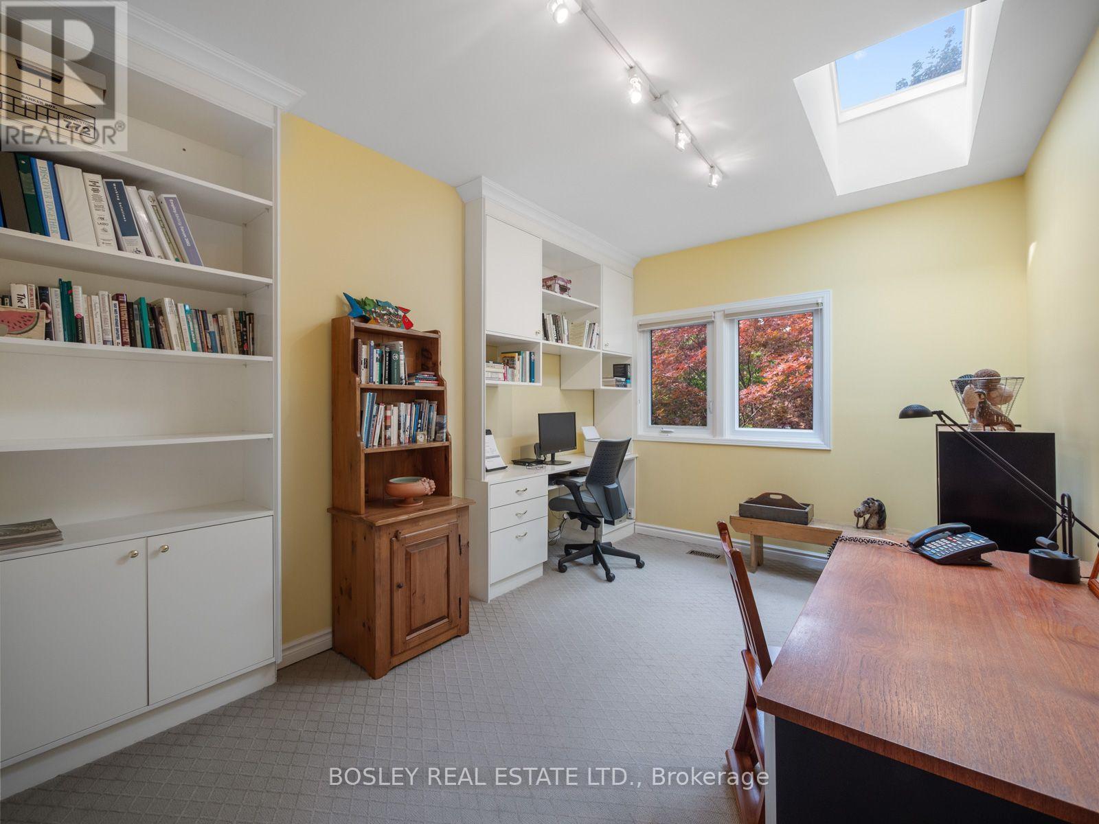 10 DE SAVERY CRESCENT - 34