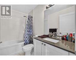 129 - 50 Lakebreeze Drive, Clarington, ON L1B0V9 Photo 24
