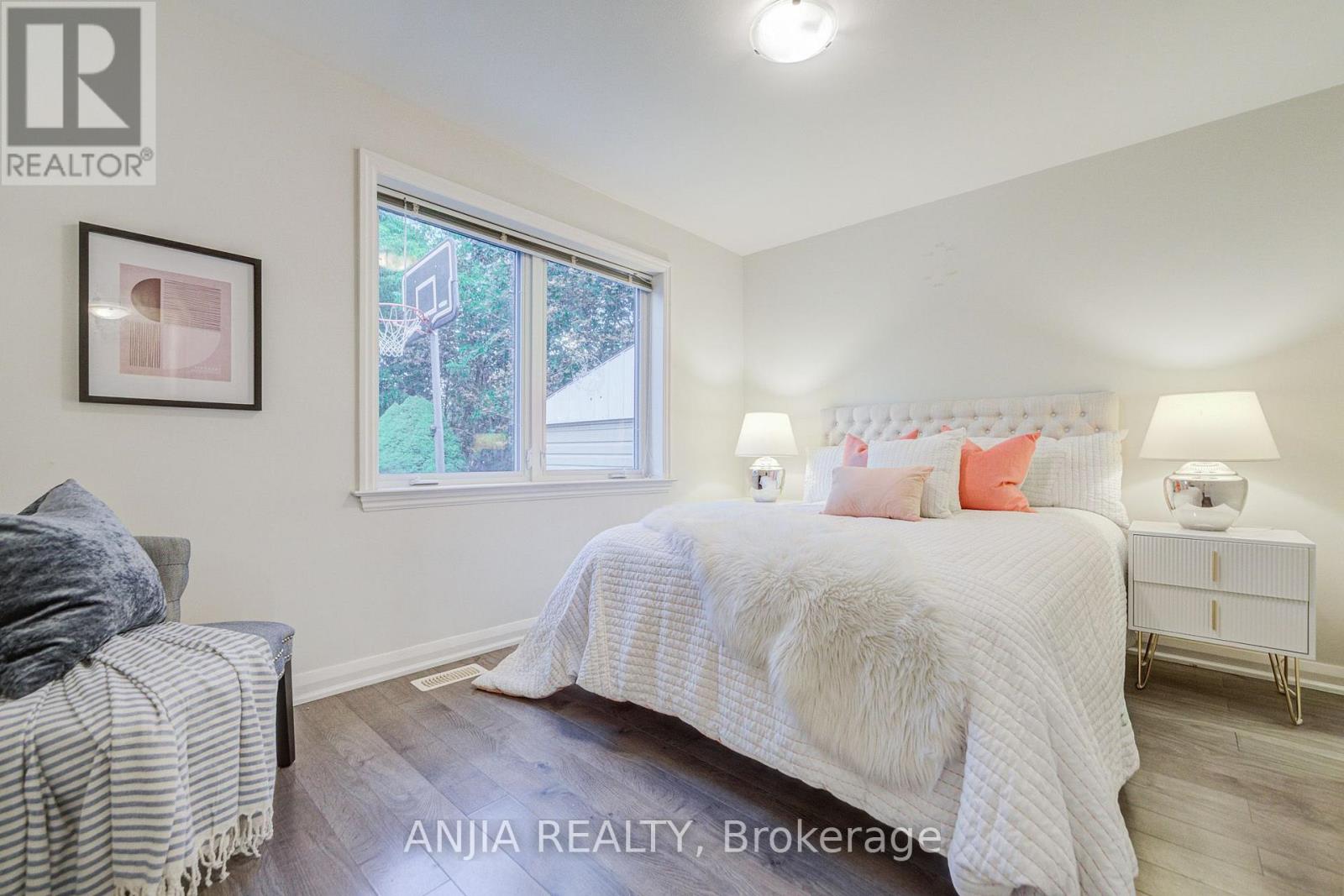91 CANLISH ROAD - 33