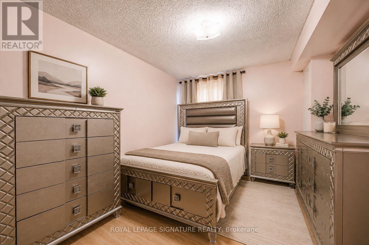 #413 4060 LAWRENCE AVENUE E - 7