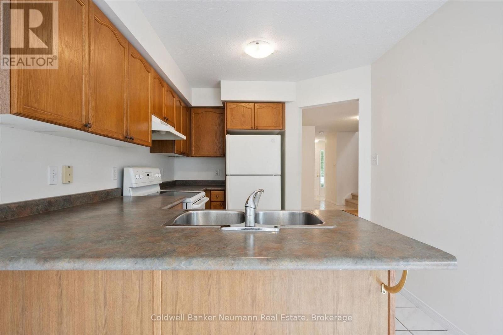 24 LEE STREET - Image 22