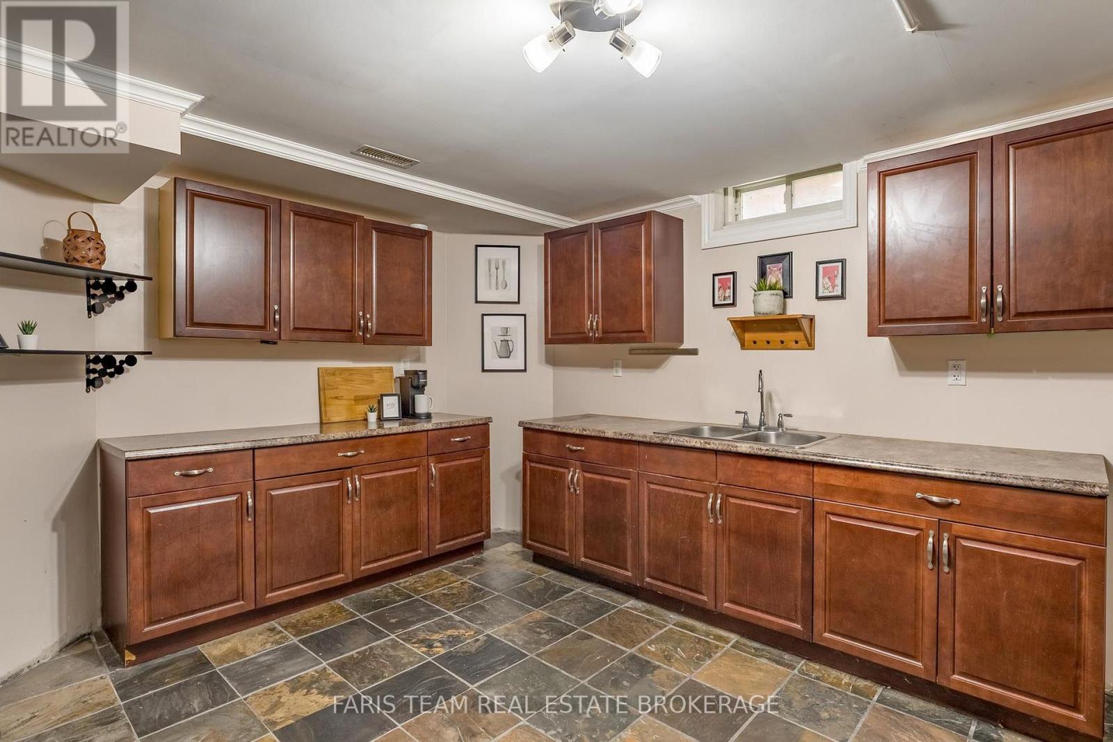 28 MCCURDY DRIVE - Image 28