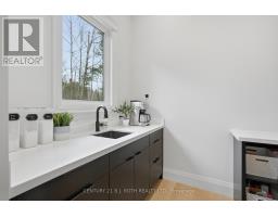Eating area - 31 Marni Lane, Springwater, ON L0L2K0 Photo 12
