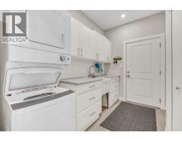 6753 Hillside Place, Oliver, BC V0H1T0 Photo 14