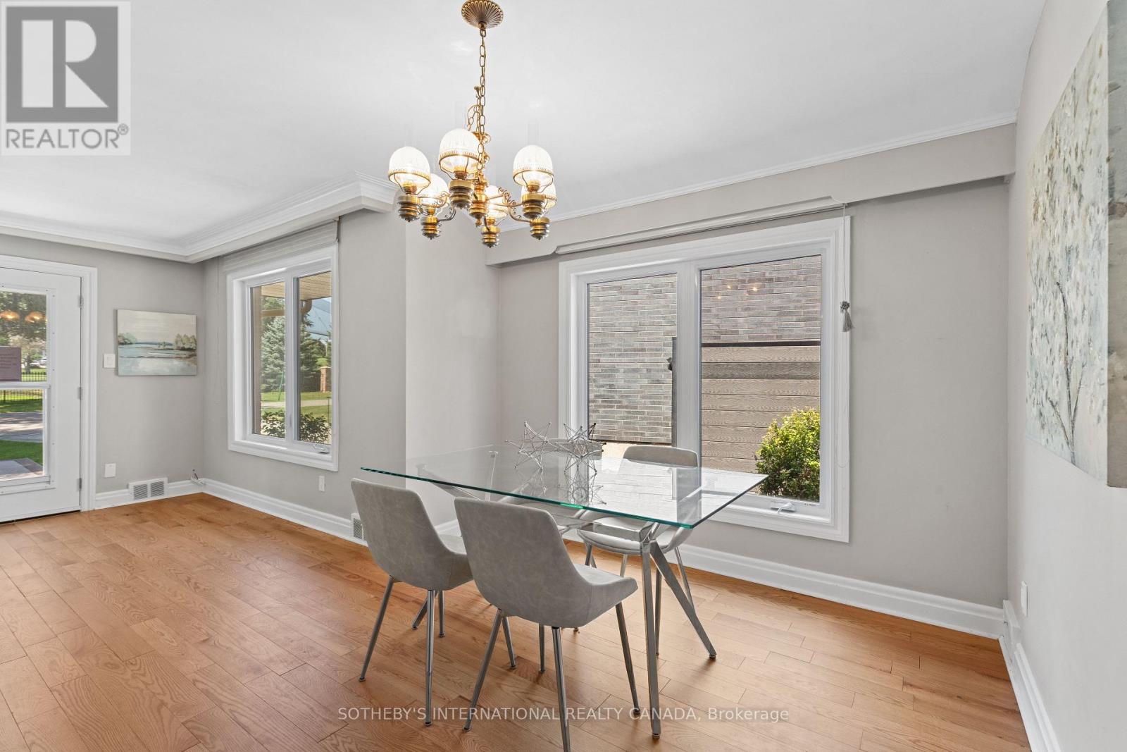 9 BABINGTON COURT - 9