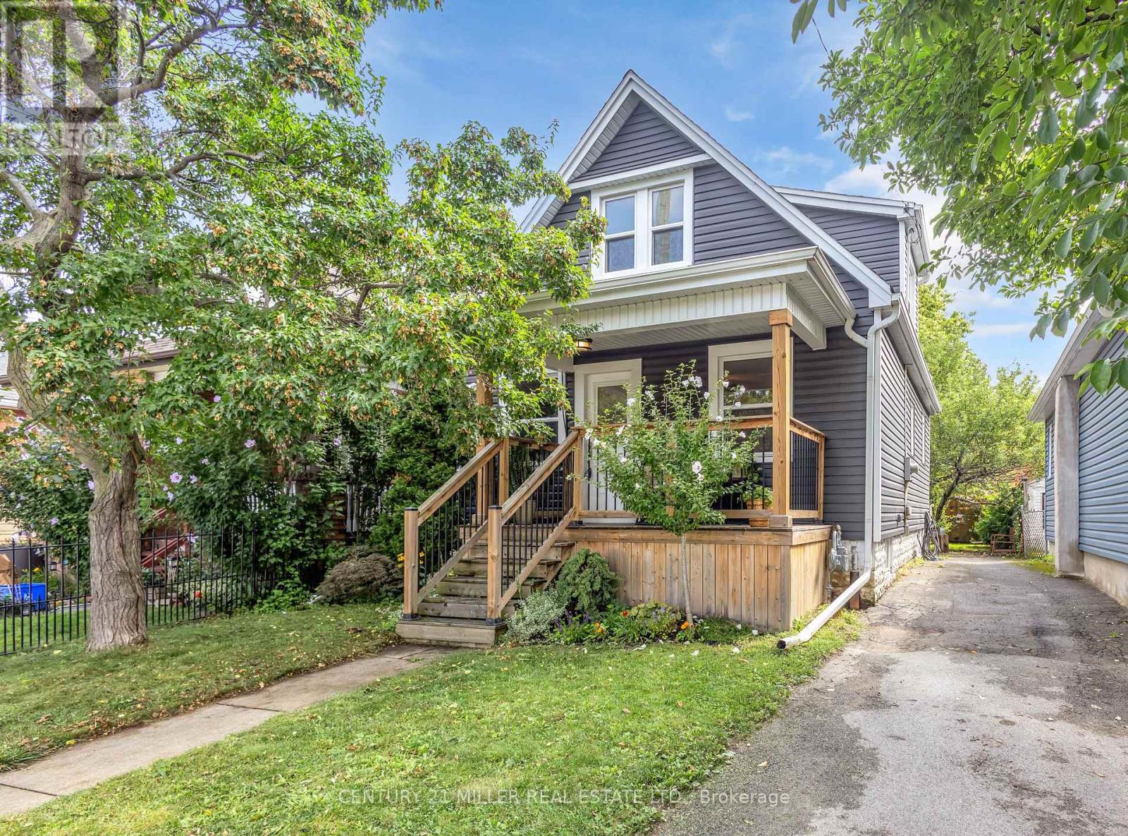 Photo of 16 Wexford Avenue