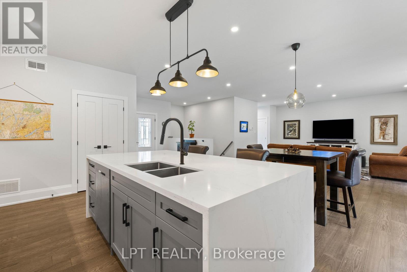 449 BULMERS ROAD - Image 19