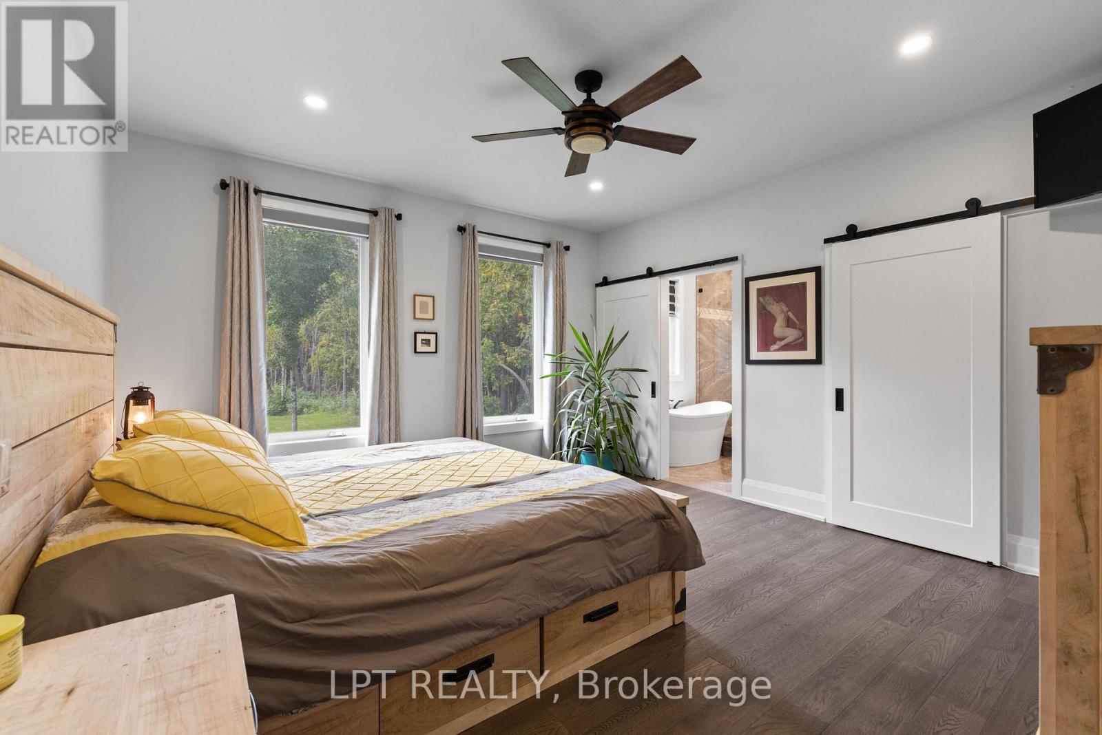 449 BULMERS ROAD - Image 21