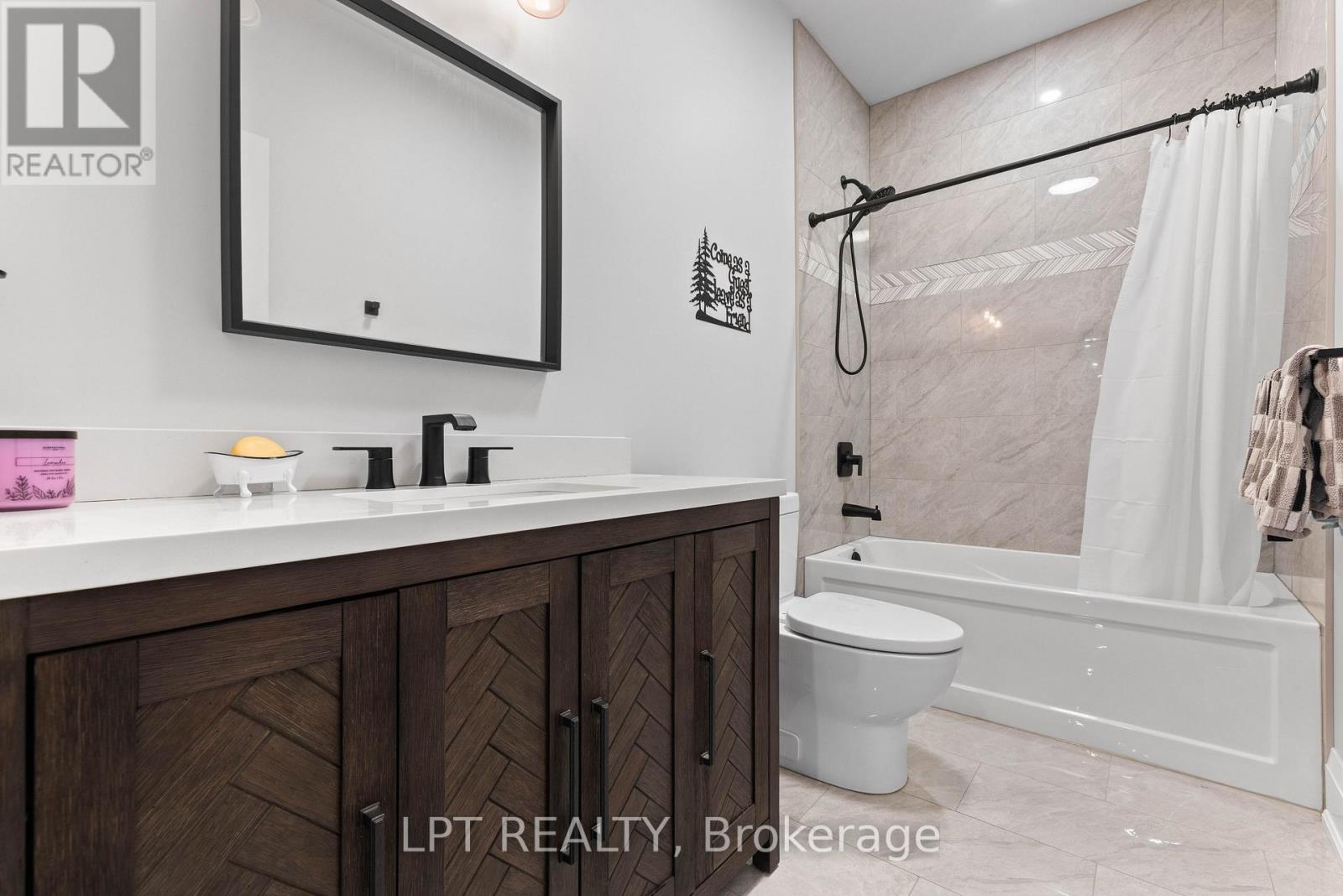 449 BULMERS ROAD - Image 30
