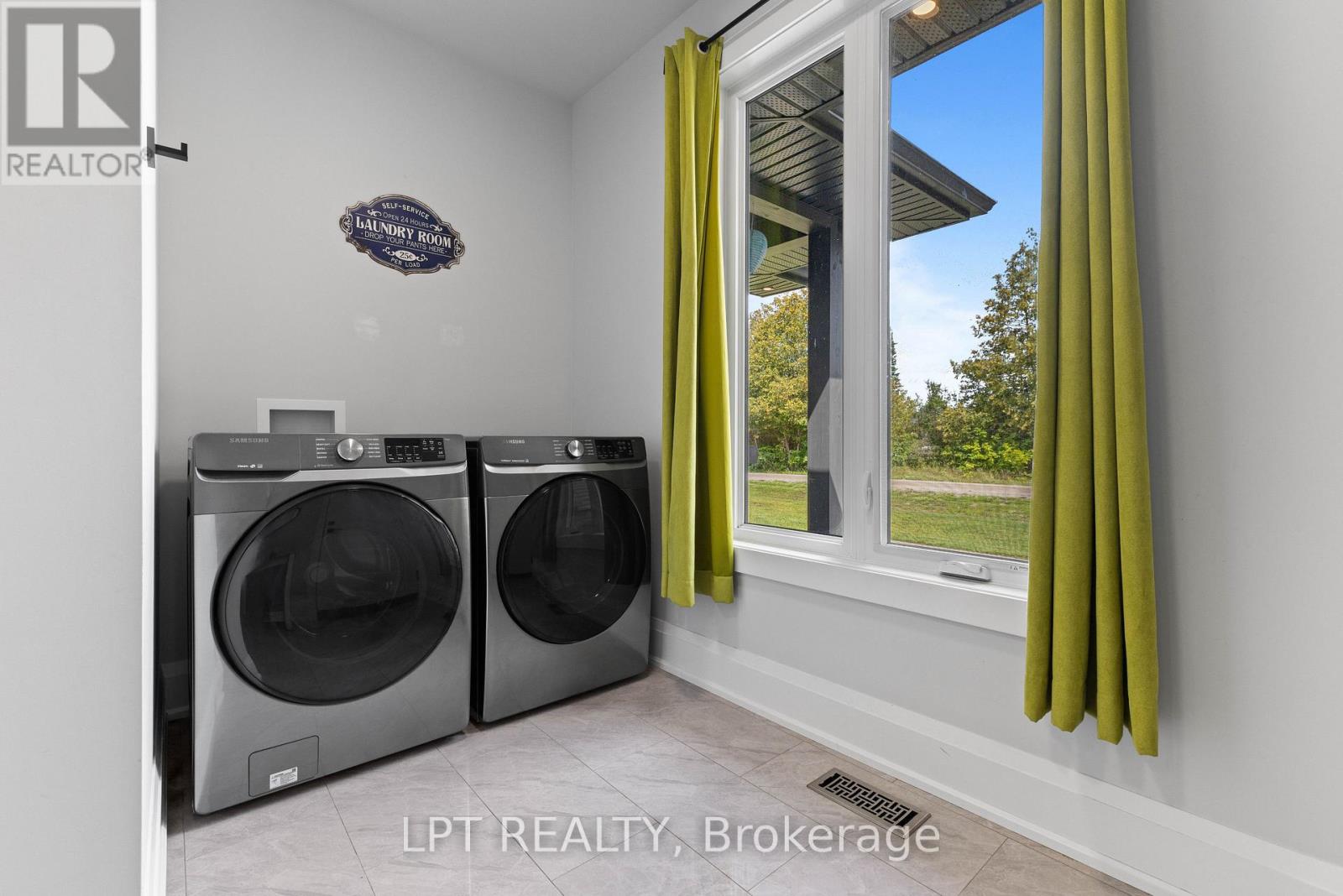 449 BULMERS ROAD - Image 32