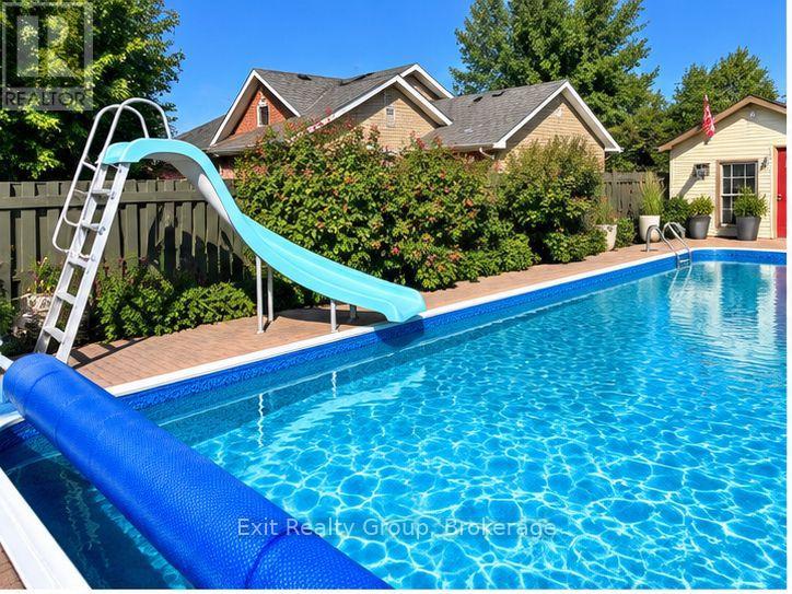 29 CHATTERTON VALLEY CRESCENT - 1