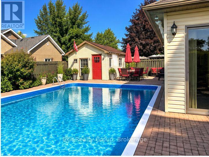 29 CHATTERTON VALLEY CRESCENT - 2