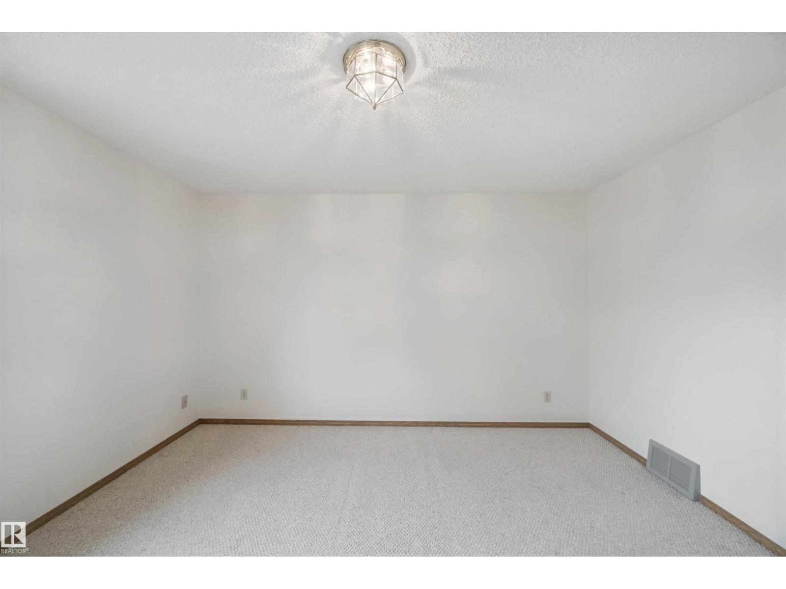 5828 181 ST NW - 34