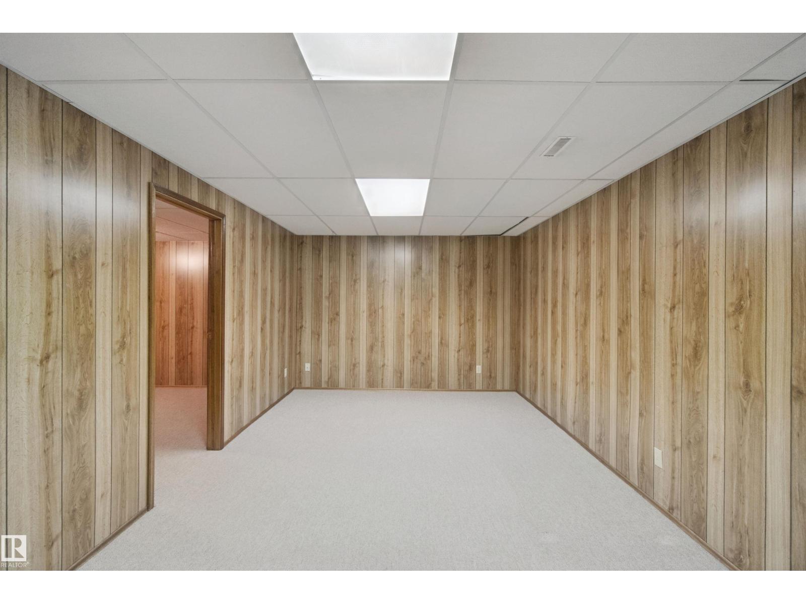 5828 181 ST NW - 43
