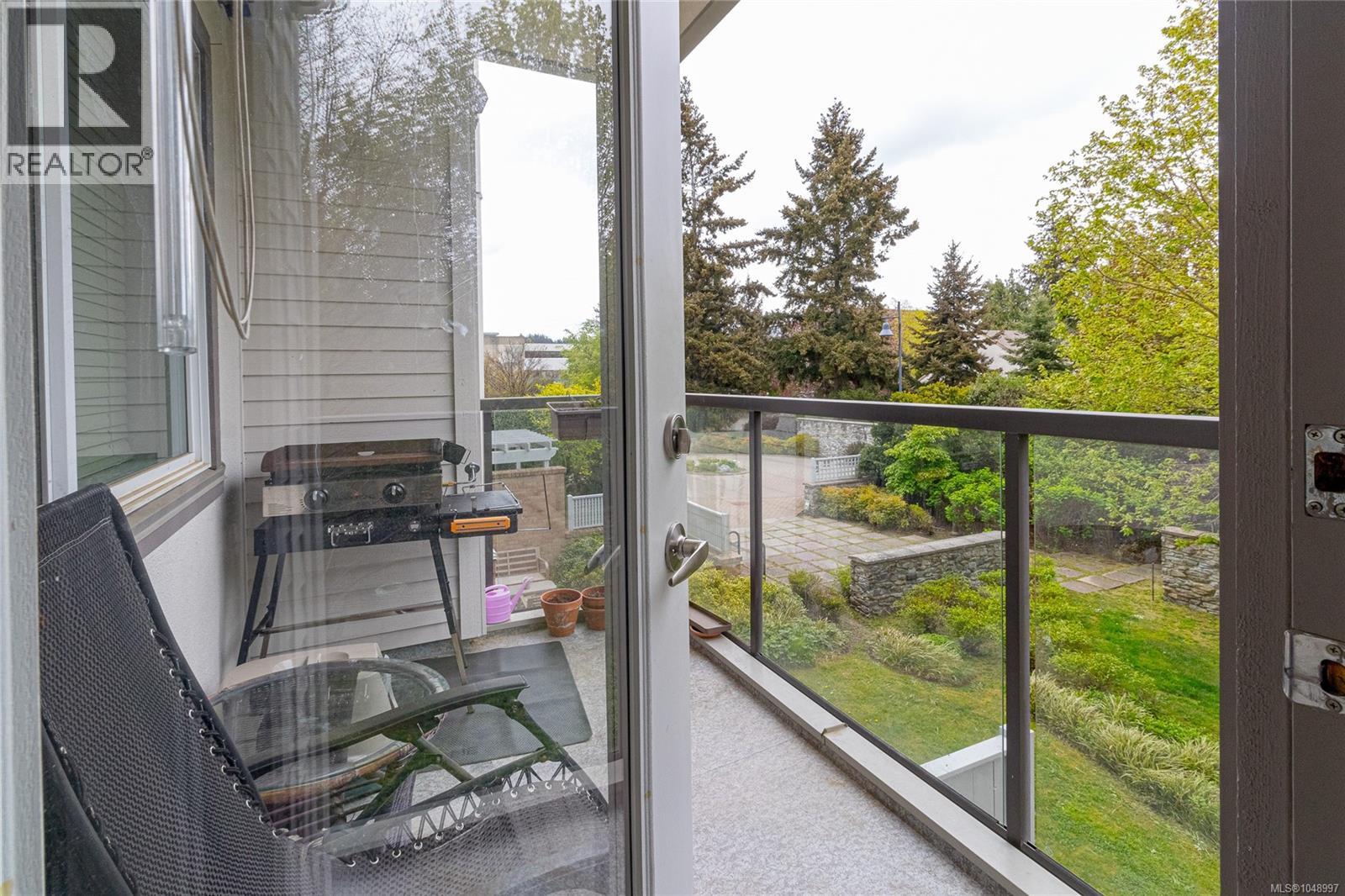 #202 4394 West Saanich Rd - Image 23