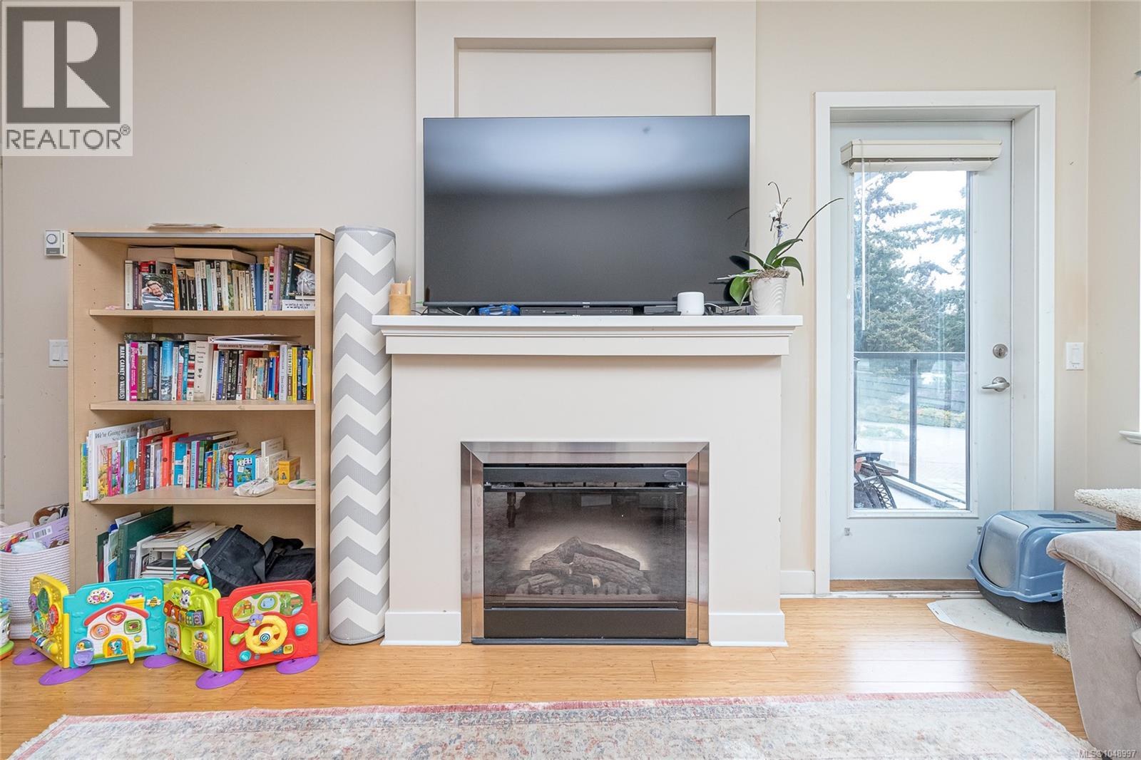 #202 4394 West Saanich Rd - 9