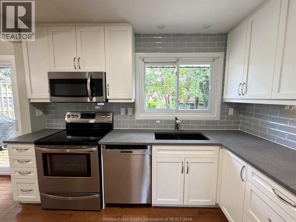 8177 RIVERSIDE DRIVE East - Image 11