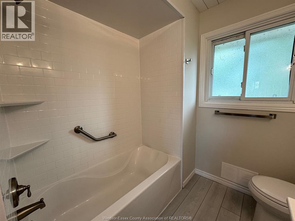 8177 RIVERSIDE DRIVE East - 21