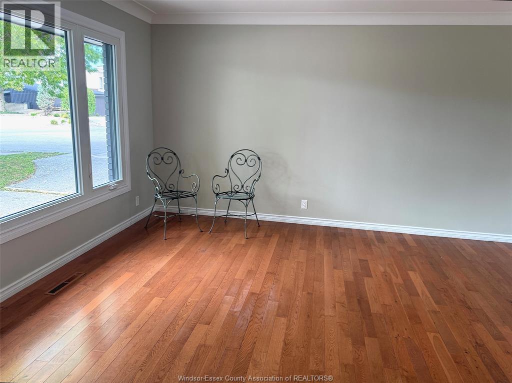 8177 RIVERSIDE DRIVE East - 3