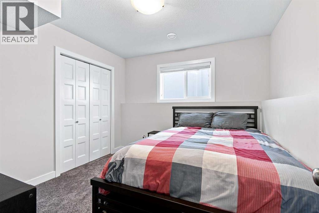 Listing photo – 212 Thomlison Avenue, Red Deer