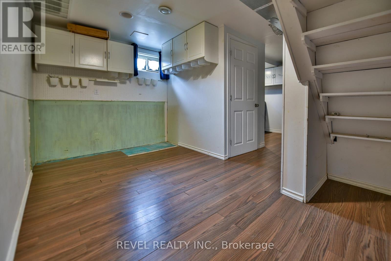 418 MAPLE STREET S - 36