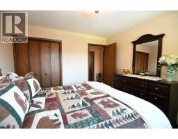 168 Templewood Drive Ne, Calgary, AB T1Y4G8 Photo 24