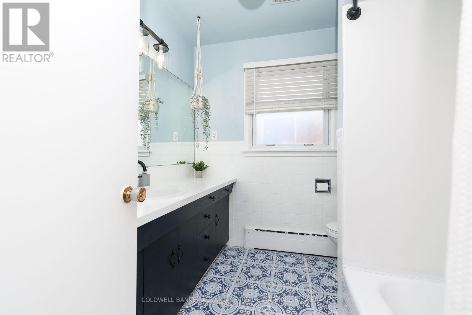 280 CLARKE STREET - 10