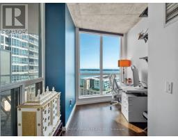 2103 - 218 Queens Quay Boulevard W, Toronto, ON M5J2Y6 Photo 11
